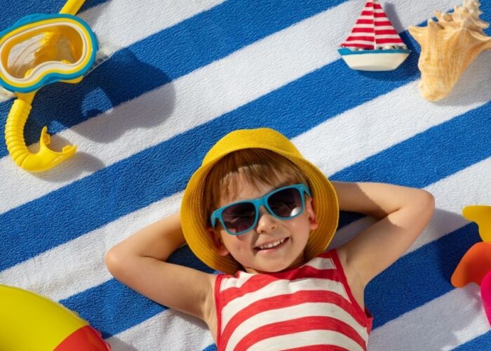 niño en vacaciones